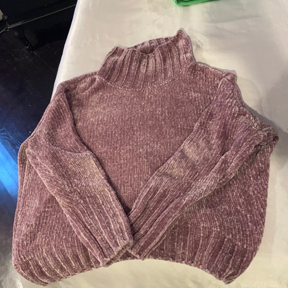 Cozy Cynthia Row Key Sweater